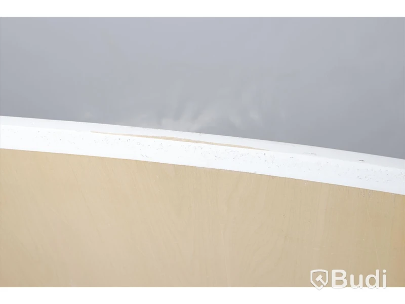 Matbord – Mi 307 Superellips Vit Laminat, Fritz Hansen design av Piet Hein & Bruno Mathsson, bruksspår.