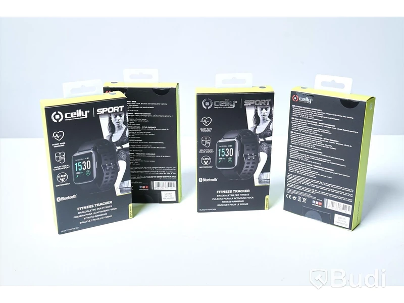 Smartwatches, 4 st. Celly smartwatch Pro 1.13 tum Bluetooth 4 x 3 cm svart. Obs! Osäker funktion.