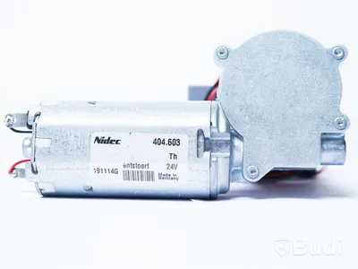 1 st. DC-motor 24VDC - Nidec 404.603. Ord. pris ink. moms: ca 2600 kr. Ny.