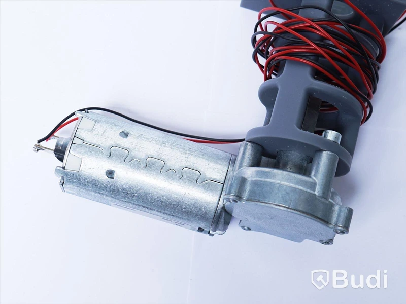 1 st. DC-motor 24VDC - Nidec 404.603. Ord. pris ink. moms: ca 2600 kr. Ny.