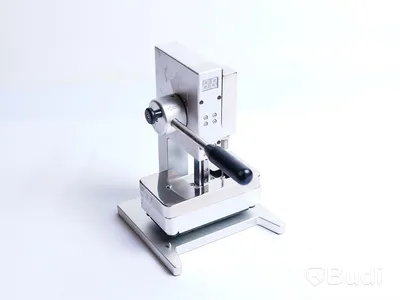 Mobilreparationsverktyg - Apple Screen Press Tool iPhone 11-13 Series, Ord. pris ink. moms: ca 3000 kr. OBS! delar kan saknas, ej funktionstestad.