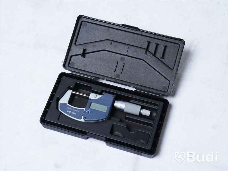 1 st. Mikrometer - Mitutoyo 293-821 Digimatic Micrometer, Ord. pris ink. moms: ca 3500 kr. Ny.
