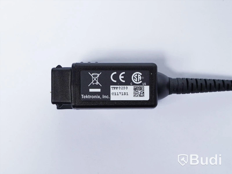 1 st. Oscilloskopprob - Tektronix Oscilloscope Probe, Passive 250 MHz 300 V, 10:1. Ord. pris ink. moms: ca 6000 kr. OBS! delar kan saknas