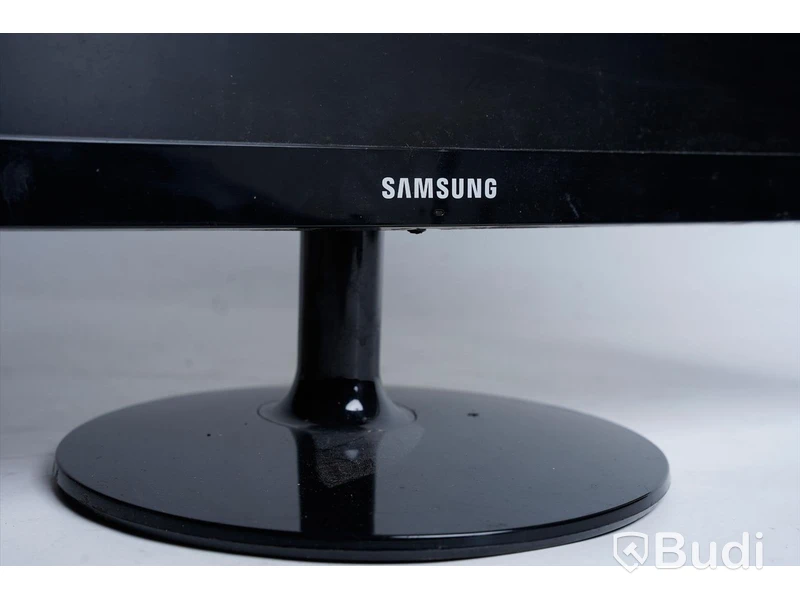 Datorskärm – Samsung S27C350H, 27" inkl kablar.