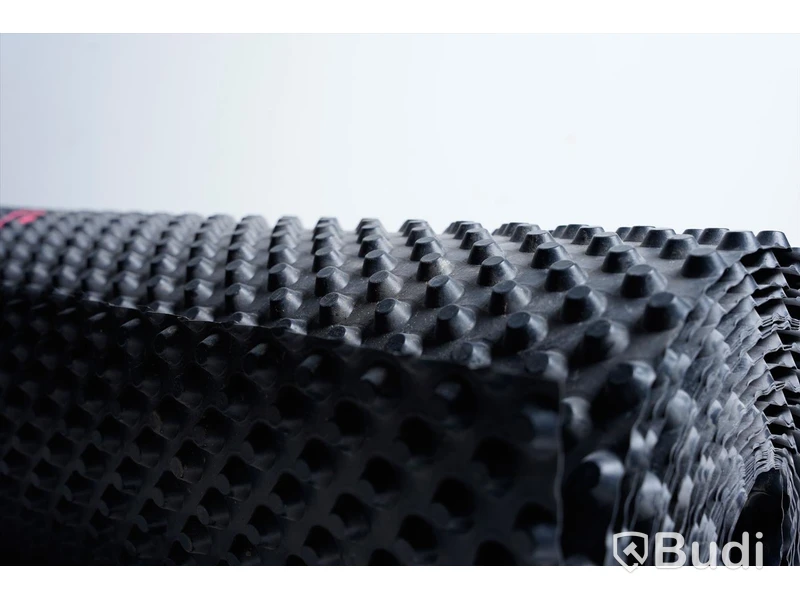 Perforerad plastmatta, 1m bred.