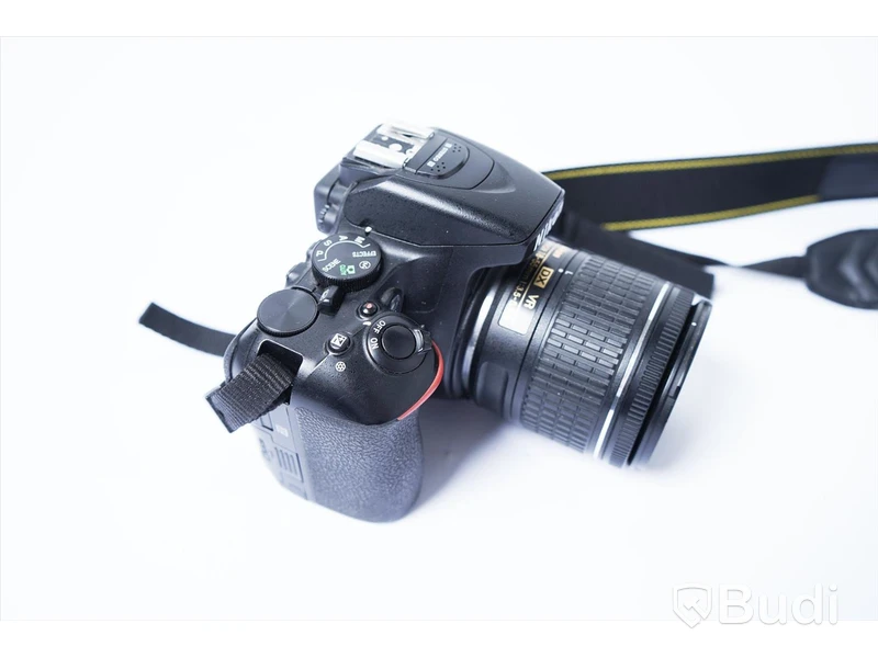 Digitalkamera inkl stativ - Nikon D5600