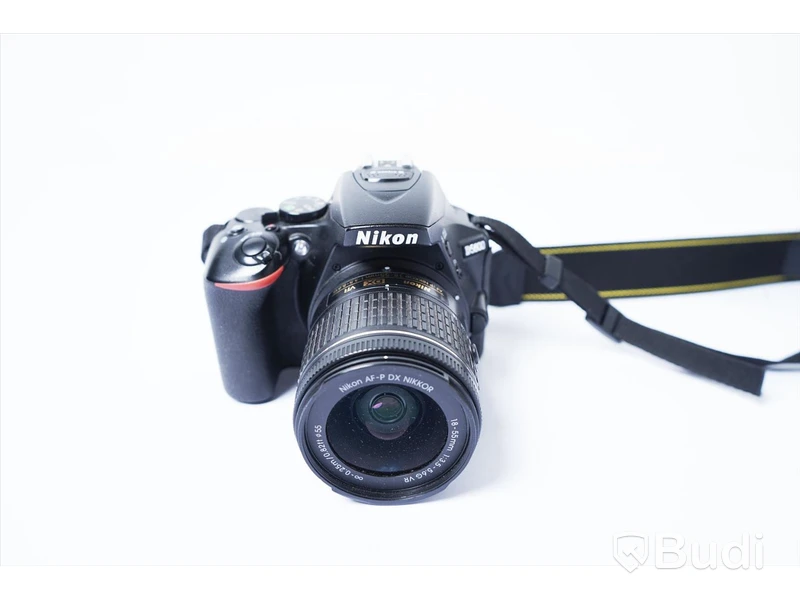 Digitalkamera inkl stativ - Nikon D5600