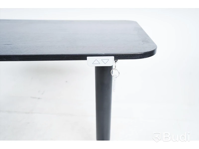 Höj och sänkbart skrivbord IKEA Bekant, 160x110 cm