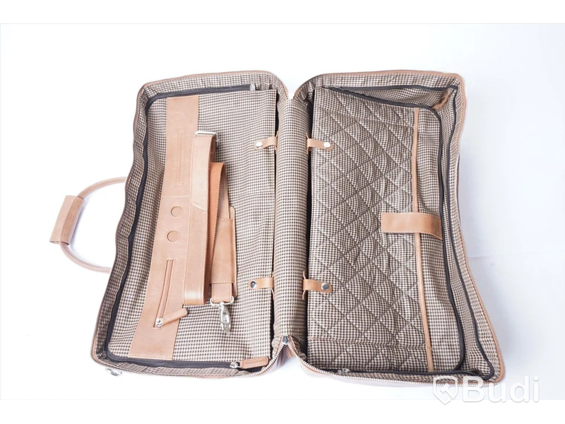 Weekender bag Aalborg Tan dbamante1298, skinn, Ord pris: 3250 sek, OBS! trasig dragkedja, se bild.