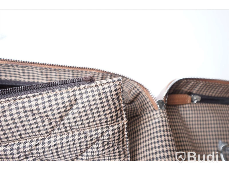 Weekender bag Aalborg Tan dbamante1298, skinn, Ord pris: 3250 sek, OBS! trasig dragkedja, se bild.