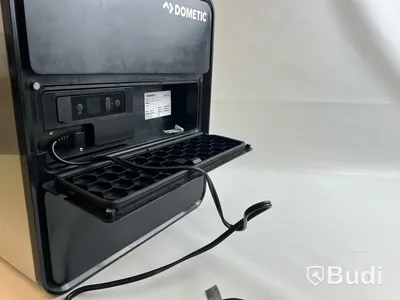 Värmebox Delibox  Dometic, DEL90H. För varmhållning av mat.
