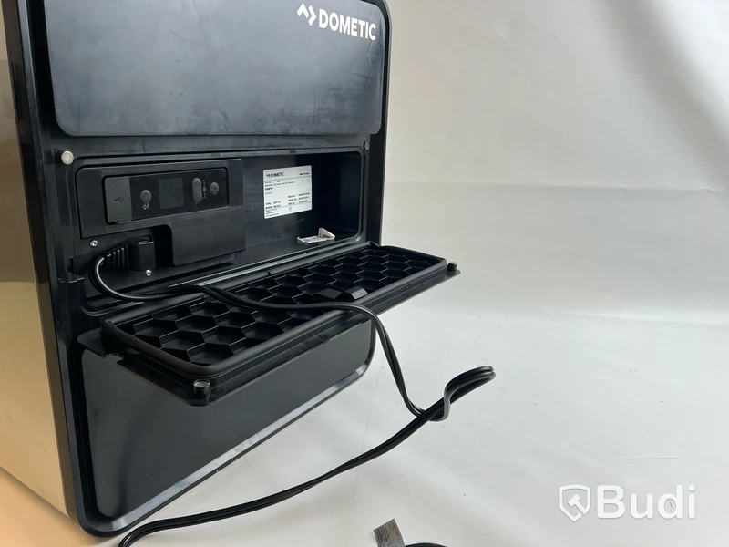 Värmebox Delibox  Dometic, DEL90H. För varmhållning av mat.