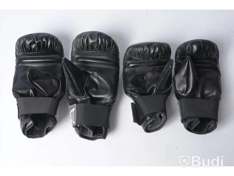 2st Par Boxningshandskar - Everlast (Strl S och L)