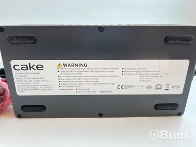 Batteriladdare och 2 st. reflexer Cake Makka