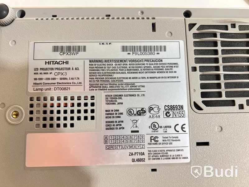 Projektor Hitachi CPX3 med tillbehör