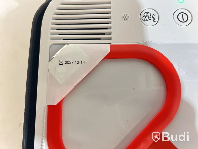 Defibrillator Lifepak CR2 med väggfäste och väska