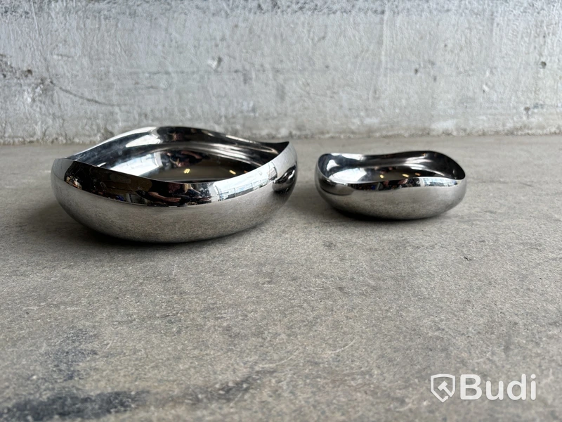 2 st. skålar Georg Jensen, Cobra, 16 cm och 24 cm