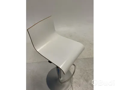 3 st. Barstolar, höj- och sänkbar, vit