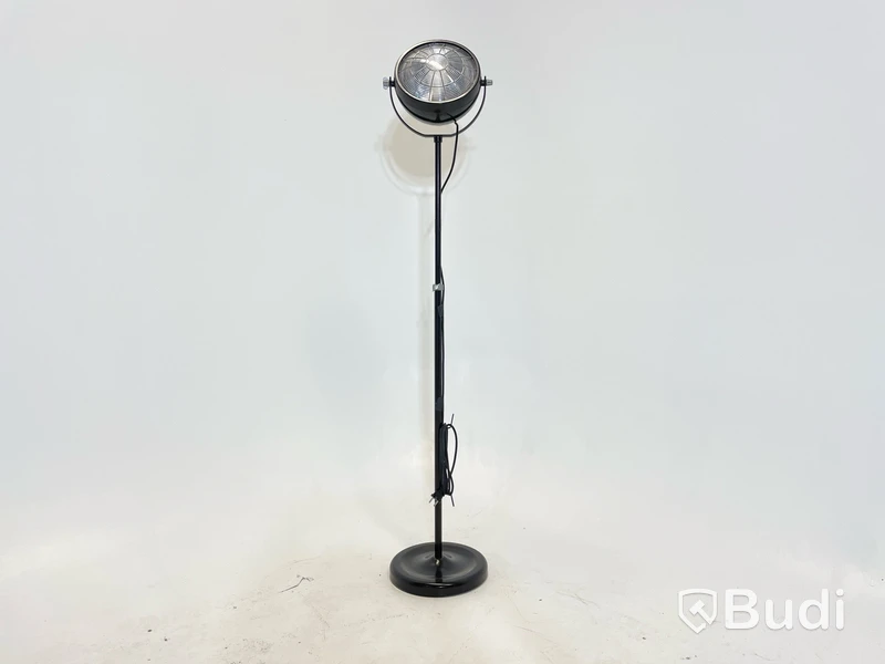 Golvlampa Ikea Svartnora