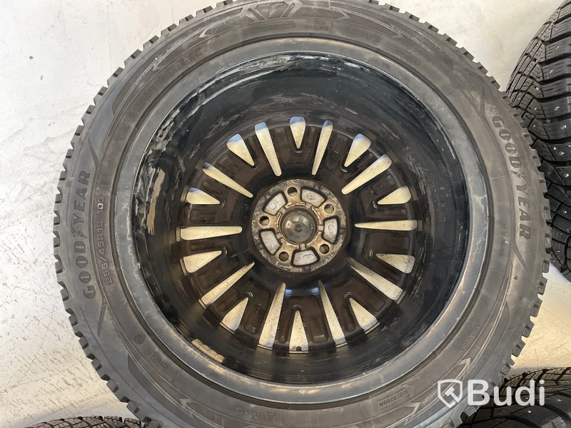 4 st. Vinterhjul på 18" aluminiumfälg, Good year, Ultra grip arctic 2, M+S, 255/45 R18