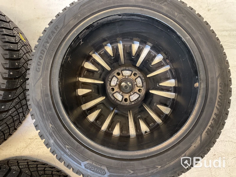 4 st. Vinterhjul på 18" aluminiumfälg, Good year, Ultra grip arctic 2, M+S, 255/45 R18
