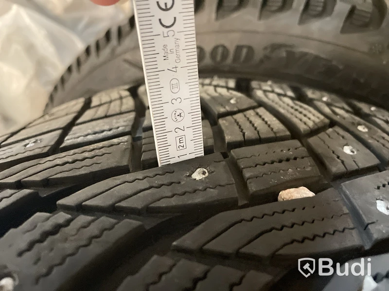4 st. Vinterhjul på 18" aluminiumfälg, Good year, Ultra grip arctic 2, M+S, 255/45 R18