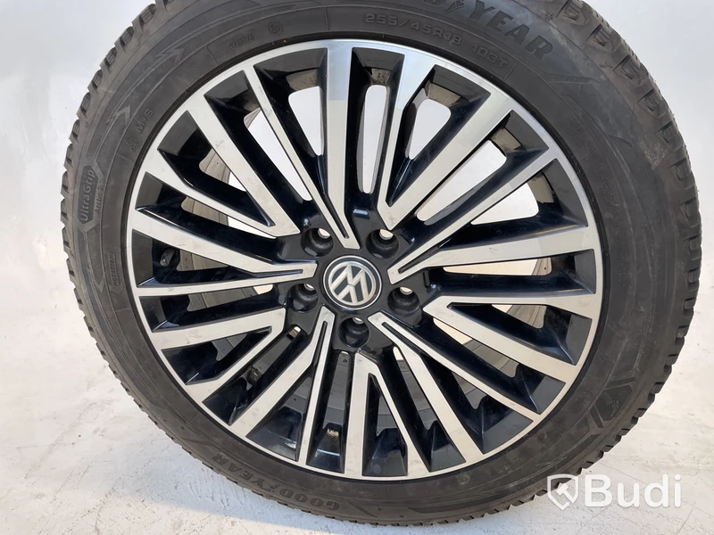 4 st. Vinterhjul på 18" aluminiumfälg, Good year, Ultra grip arctic 2, M+S, 255/45 R18