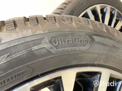 4 st. Vinterhjul på 18" aluminiumfälg, Good year, Ultra grip arctic 2, M+S, 255/45 R18