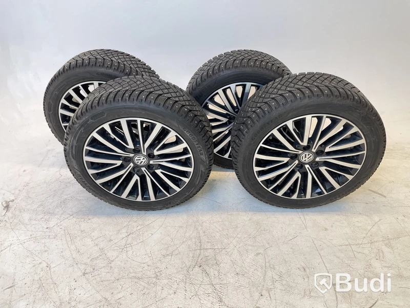 4 st. Vinterhjul på 18" aluminiumfälg, Good year, Ultra grip arctic 2, M+S, 255/45 R18