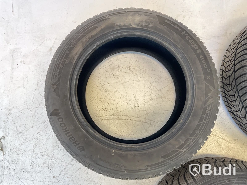 4 st. Vinterdäck Hankook, winter icept evo 3 x, M+S