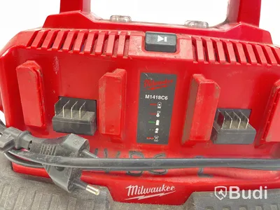 1 st. Multiladdare Milwaukee, M1418C6 och 1 st. Laddare Milwaukee, C12C