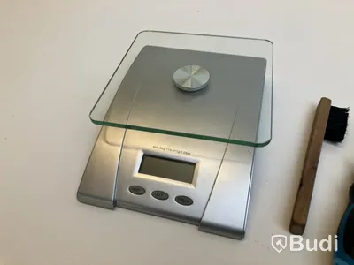 Digital våg och verktyg till smycken