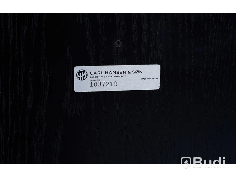 Hylla - Carl Hansen & son , ek. Ordpris: 9.144 kr. OBS! tecken på användning