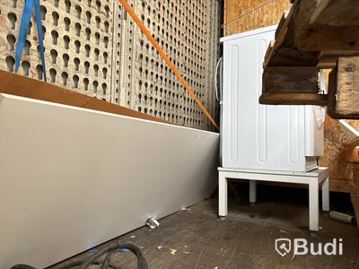 Container med ben, Krone