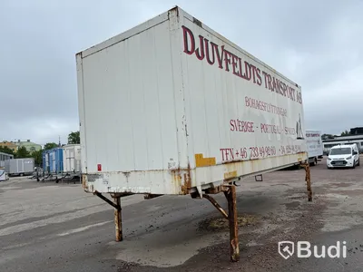Container med ben, Krone