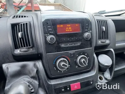 Peugeot Boxer 335 2.0 BlueHDi Skåp (110hk) - 2017 reparationsobjekt