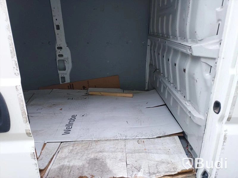 Peugeot Boxer 335 2.0 BlueHDi Skåp (110hk) - 2017 reparationsobjekt