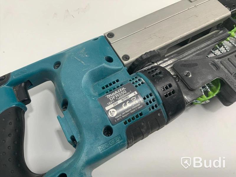 Skruvautomat Makita DFR550. Saknar batteri.