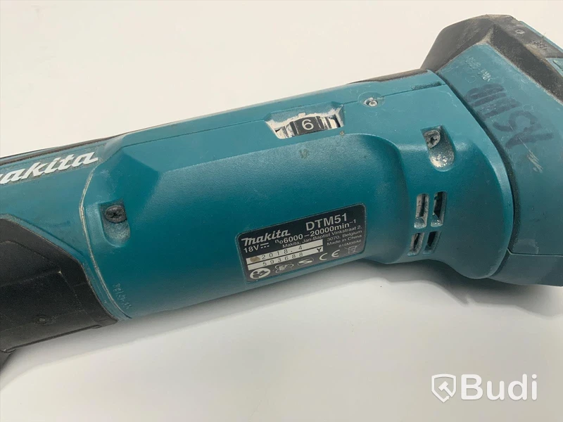 Multiverktyg. Makita DTM51. Saknar batteri.