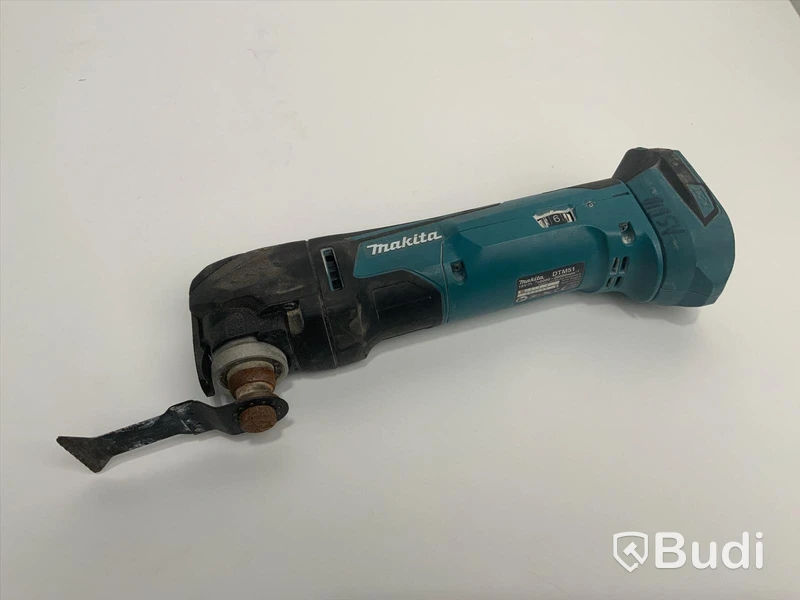 Multiverktyg. Makita DTM51. Saknar batteri.