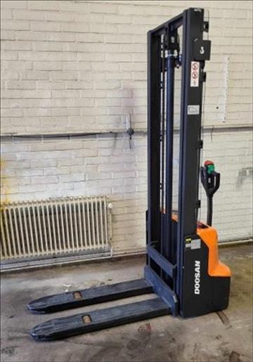 Doosan LSM1200N ledstaplare - 2023