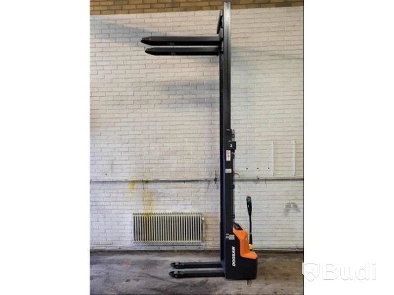 Doosan LSM1200N ledstaplare - 2023