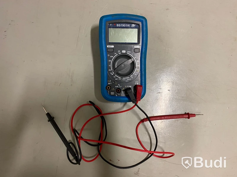 Multimeter BST BS1901W saknar batterilucka