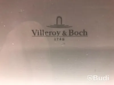 BADRUMSINREDNING FRÅN FABRIKSUTSTÄLLNING