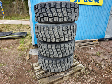 4 st. däck med fälg GOODYEAR MARATHON