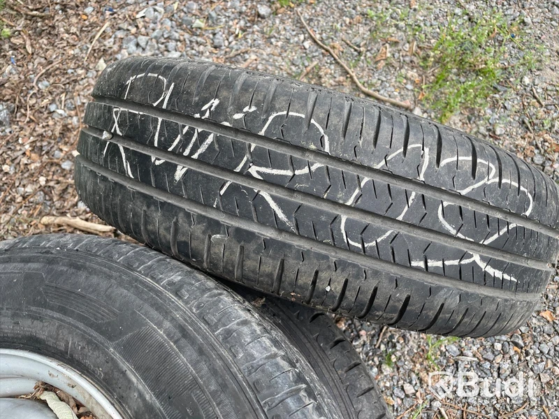 Sommarhjul 195/70R15 c-däck bultcirkel 5x160