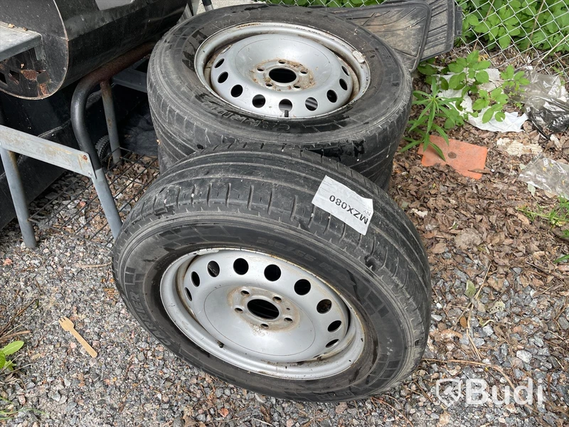 Sommarhjul 215/65R16 c-däck bultcirkel 5x118