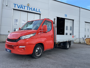 IVECO DAILY 35C17H Kranbil | Besiktigad tom: 2025-05-31 