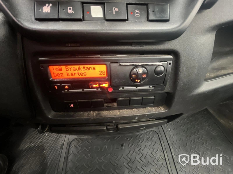 Kranbil Iveco Daily 70C17H -2015 | Manuell | Fassi F50
