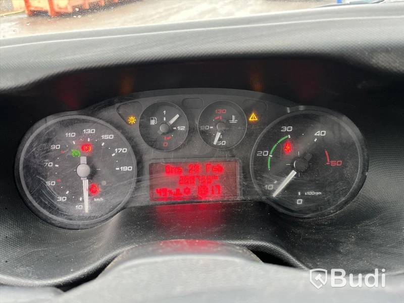 Kranbil Iveco Daily 70C17H -2015 | Manuell | Fassi F50